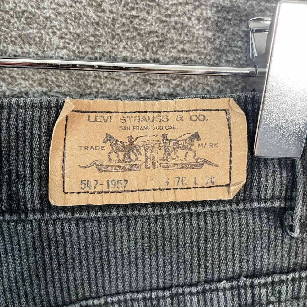 Vintage‎ Levis 547 Corduroy Jeans Mens 32x28 Gray Straight Made USA Pants